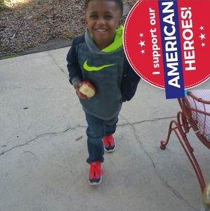 Meet your Posher, Bruce